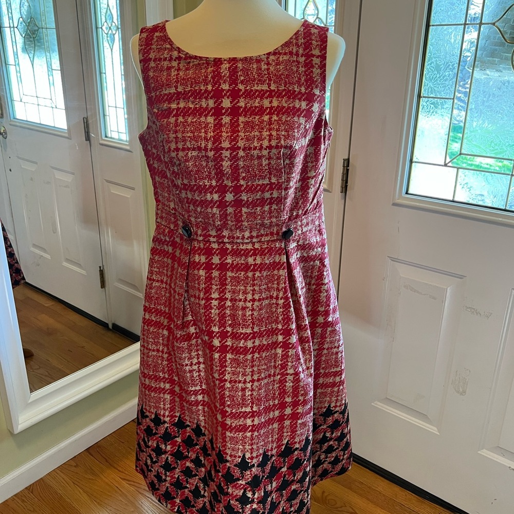 Target brand Merona/ size 12 / red, black and tan